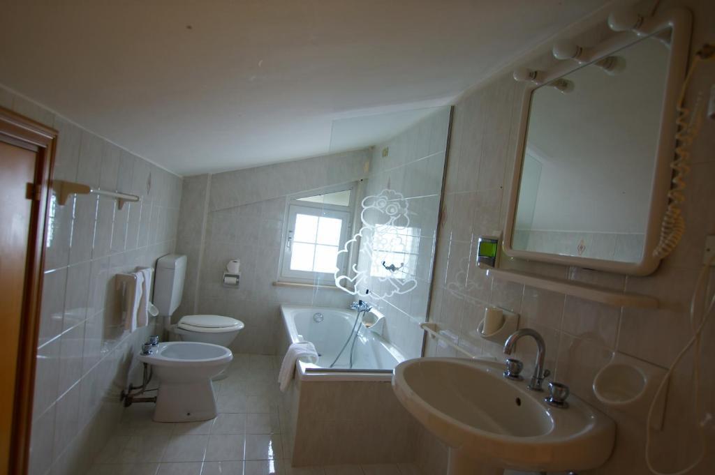 Country-House Pecora Nera Mosciano Sant'Angelo Room photo